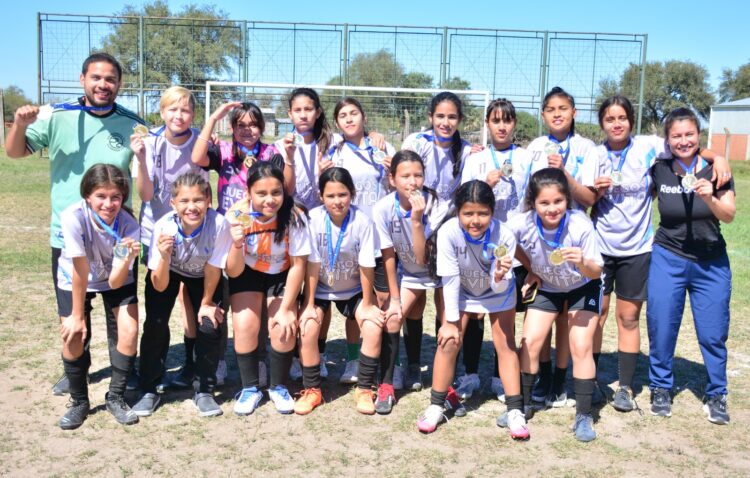 Clorinda y Palo Santo se llevaron el fútbol femenino