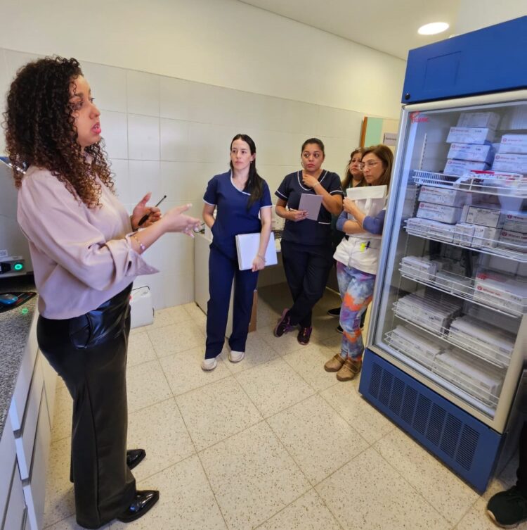 Hospital Distrital de Laguna Blanca: Personal del laboratorio recibió una importante capacitación