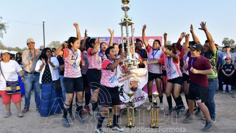 Barcelona de Las Lomitas, ganadoras de la Copa Gildo Insfrán