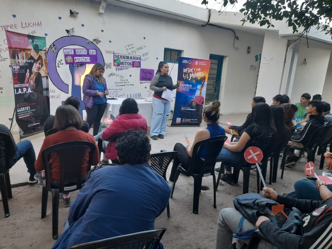 Se realizó una Jornada de consumos problemáticos en la casita de La Juve