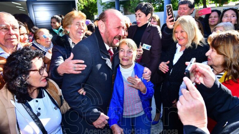Gildo Insfrán inauguró la Casa de la Solidaridad del Obrero, llegando así a la décima segunda del año