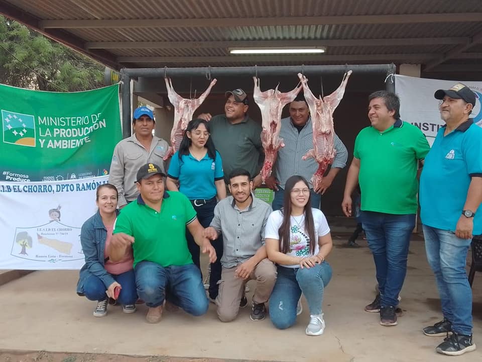 Producción y Educación: Trabajo en conjunto para venta de cabritos en El Chorro