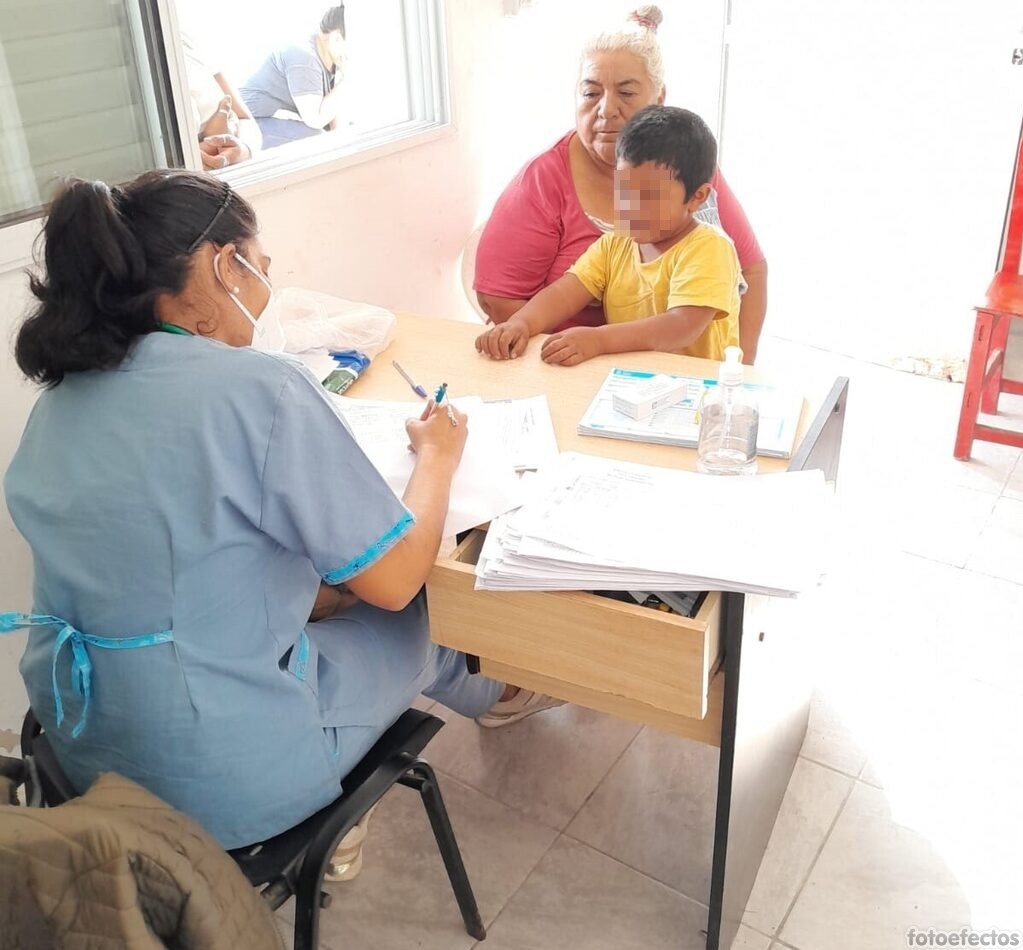 Atenciones de salud integrales a colonos de El Cogoik