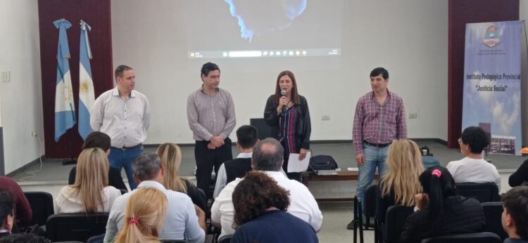Una charla educativa de sensibilización y actualización en Chagas fue realizada en el Instituto Pedagógico Provincial