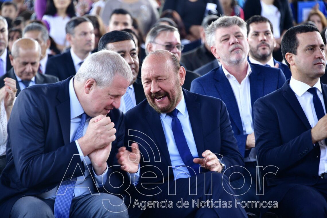 Insfrán anunció la aprobación de las carreras de Medicina y Licenciatura en Enfermería en la UPLaB