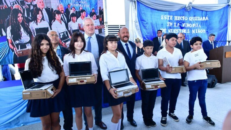 Lodola destacó las políticas implementas por Insfrán en el ámbito educativo y de salud