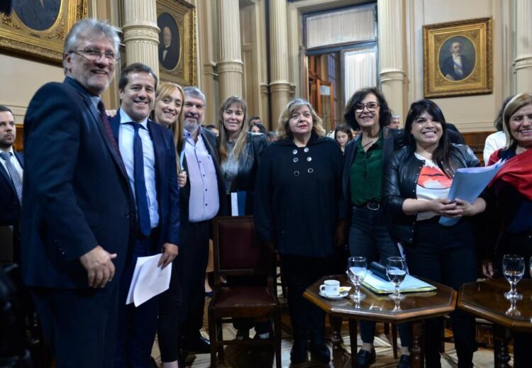 El oficialismo consiguió los consensos en el Senado para reformar la Ley de Alquileres