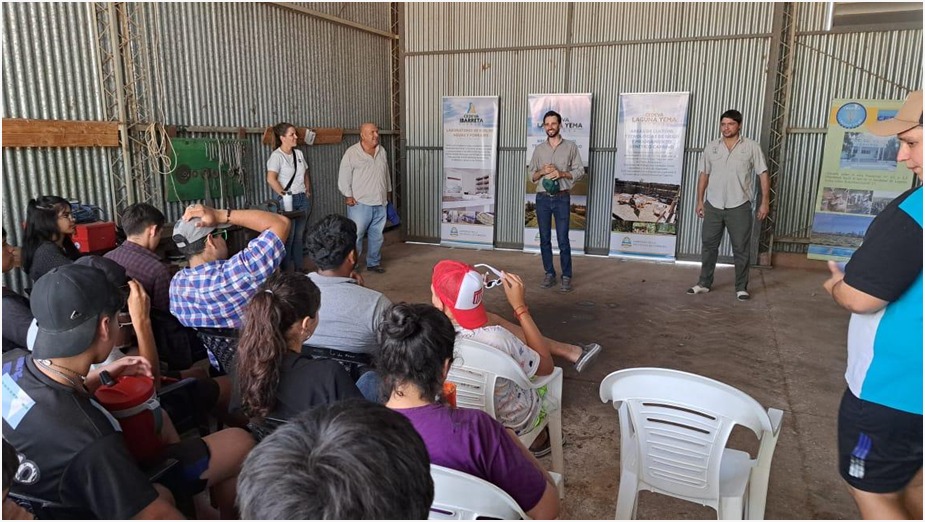 Estudiantes recorrieron el laboratorio de biotecnología y otras instalaciones del CEDEVA en Las Lomitas y Misión Taacaglé