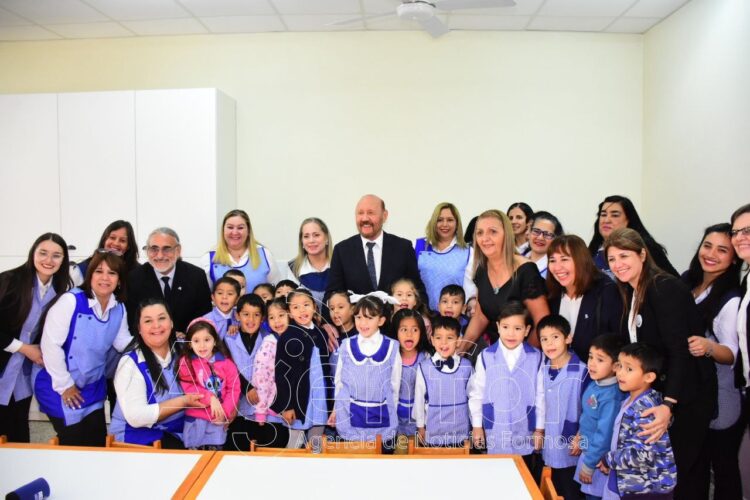 Con la habilitación de la EJI N° 29, Insfrán logró la obra educativa 1491 de su gestión