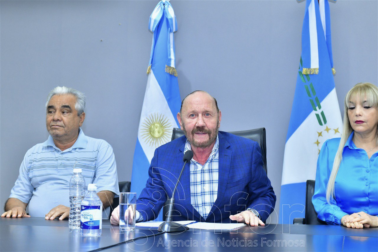 El gobernador Gildo Insfrán anunció nuevas medidas salariales para la Administración Pública Provincial