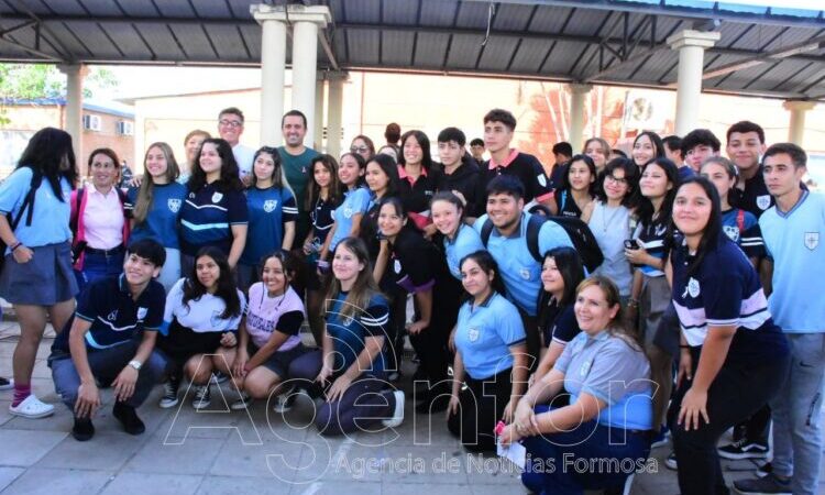 Solís destacó las ofertas educativas que tienen los estudiantes gracias a las políticas del Modelo Formoseño