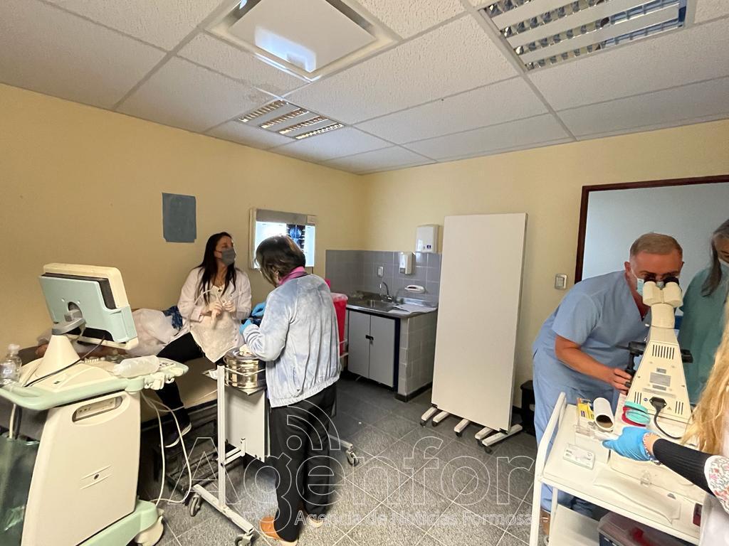 Subrayan que el HAC cuenta con el recurso humano y aparatología necesarios para el diagnóstico y tratamiento del cáncer de mama