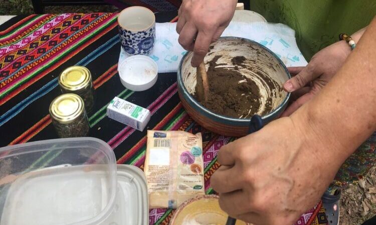 El Programa Salud Comunitaria desarrolla actividades enfocadas en cuidar la salud integral de forma natural
