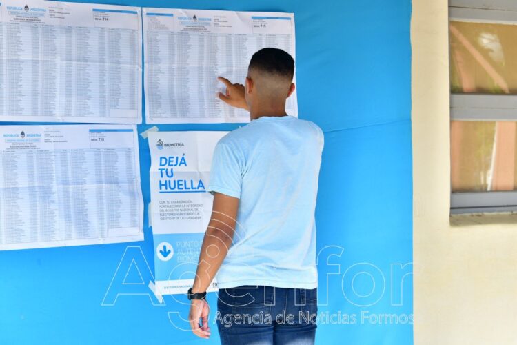 Jóvenes formoseños celebran el derecho a emitir a su voto por primera vez