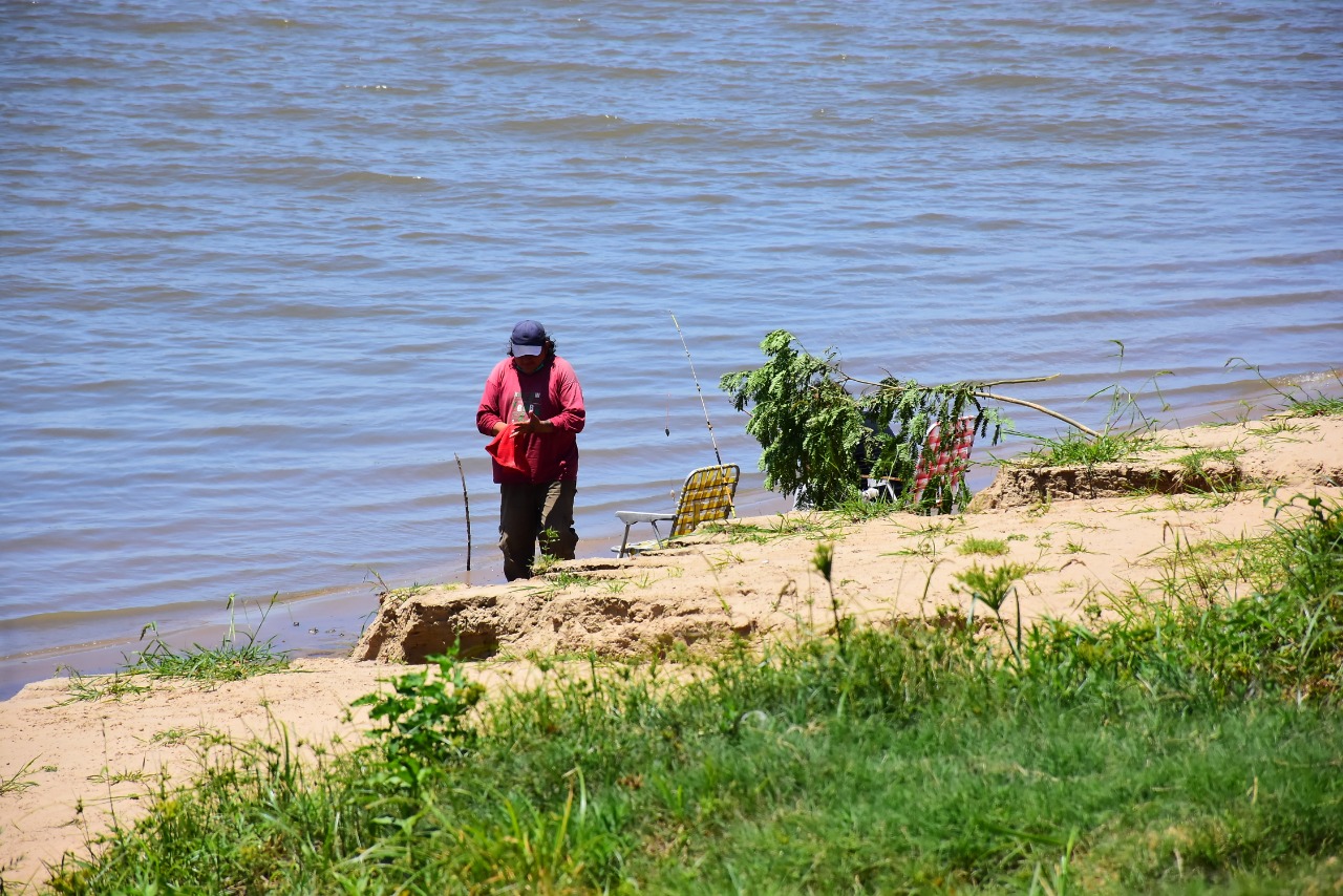 Rige la veda total extraordinaria de pesca comercial y deportiva en el río Bermejo