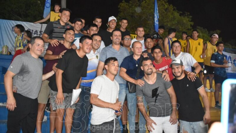 El Vicegobernador compartió un encuentro en el Club Defensores del Rosario