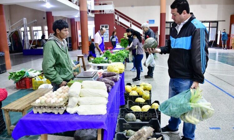 Con amplia concurrencia se desarrollaron las ferias paipperas