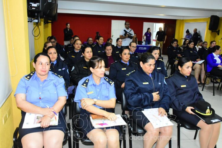 Ley Micaela: Referentes de género de la Policía fueron capacitadas