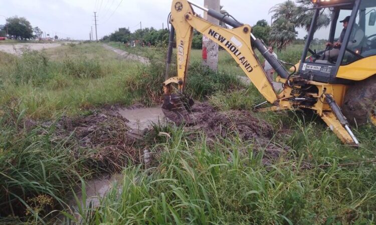 Vialidad Provincial realiza mantenimiento de calles y caminos que fueron afectados por las precipitaciones
