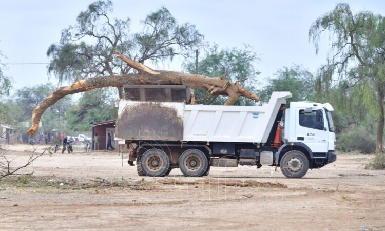Tras el temporal, continúa la asistencia del Gobierno provincial a las comunidades de El Potrillo