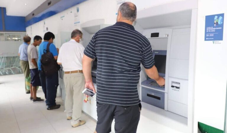 El martes 28 inicia el cronograma de haberes de noviembre para agentes estatales