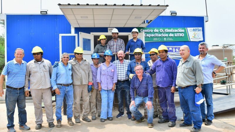 Insfrán visitó la producción de litio en el Departamento Ramón Lista