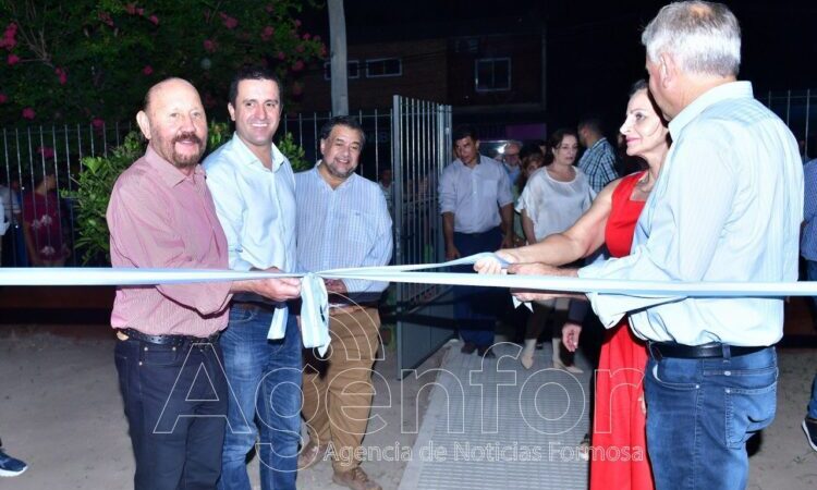 El Gobernador habilitó obras de refacción y ampliación del Registro Civil de Villa Dos Trece