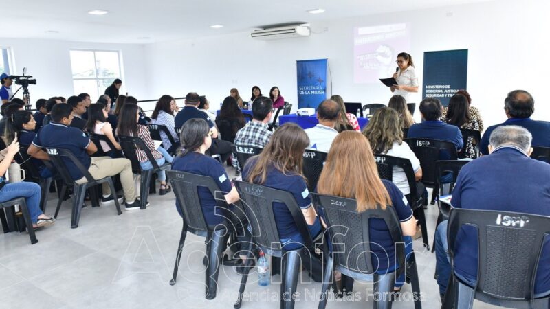 Personal del ministerio de Gobierno recibió capacitación en Ley Micaela