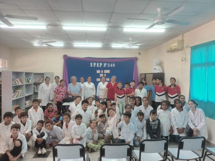 Escolares de El Espinillo aprendieron un poco más sobre VIH/SIDA y dengue