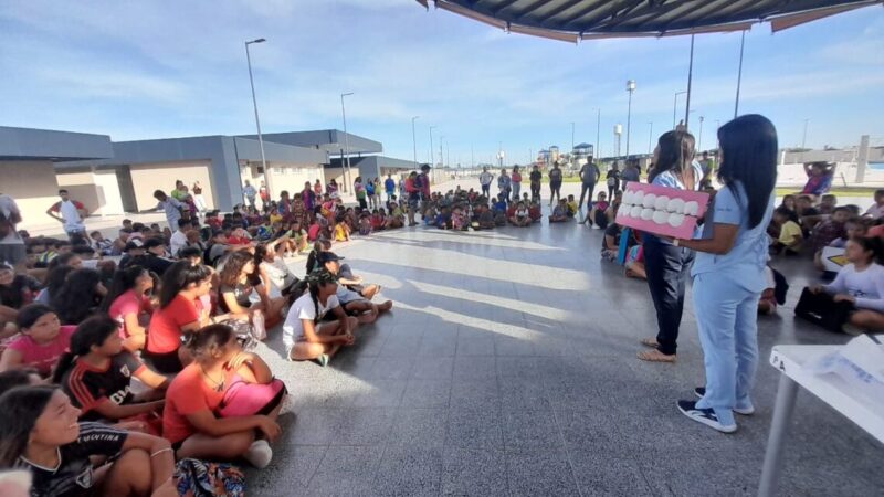 Enseñan a cuidar la salud bucodental en las colonias de vacaciones
