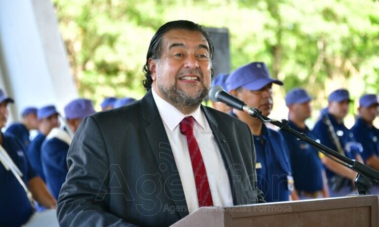 Gonzalez afirmó que el personal policial que ascendió, es por “el largo trabajo que ha venido desarrollando”