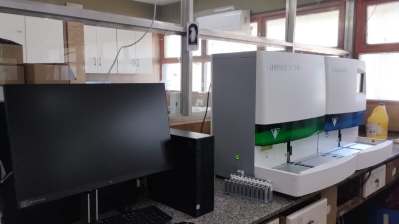 Un nuevo equipo de última generación fue puesto en funcionamiento en el laboratorio del Hospital Central de Emergencias