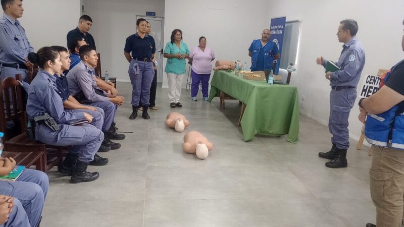 Para complementar se brindaron conocimientos para la asistencia de personas que sufren trastornos de la vía aérea.