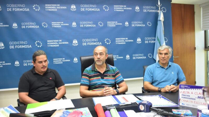 El Gobierno provincial, junto a comerciantes del rubro librerías, formalizó el acuerdo de la Canasta Escolar “Vuelta a Clases 2024”