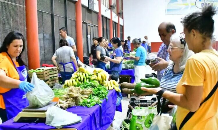 En el verano, las compras en las ferias PAIPPA se hacen cada vez más temprano