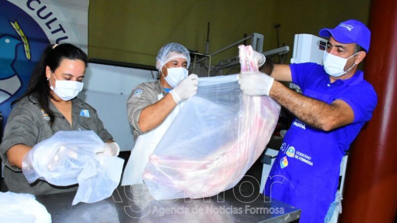 Marcado interés de vecinos en comprar chivito formoseño en el PAIPPA