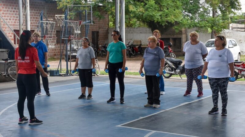 Pirané: Iniciaron las clases del gimnasio terapéutico