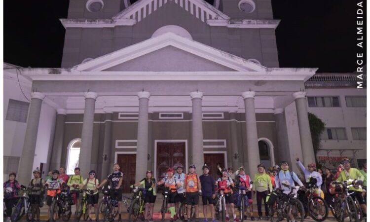 Cicloperegrinos comenzaron el Vía Crucis