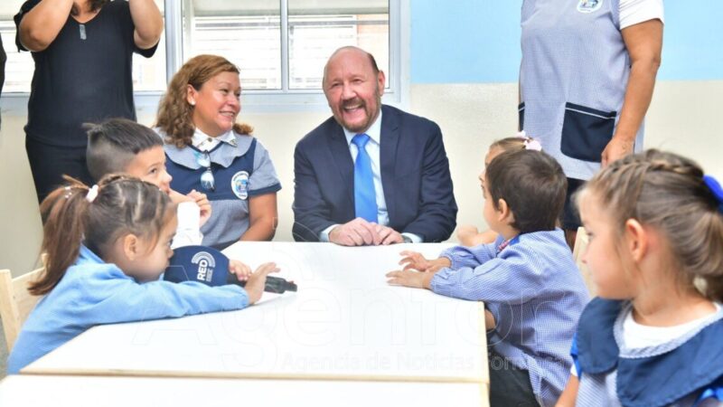 “En Formosa la educación es una obligación indelegable del Estado”, subrayó el Gobernador