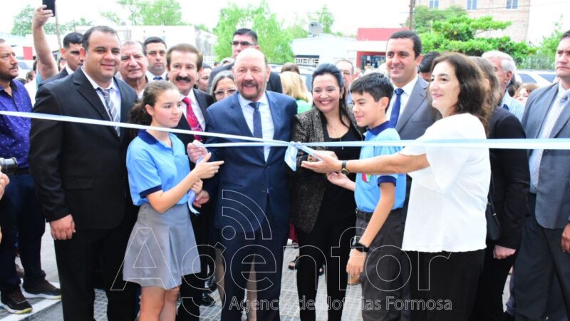 El gobernador Insfrán inauguró la obra educativa 1504 de su gestión