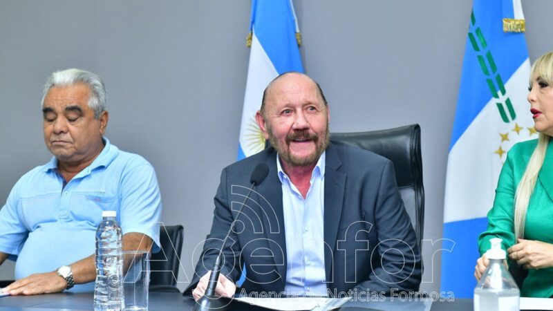 El gobernador Insfrán anunció nuevo incremento salarial del 27% para agentes públicos provinciales