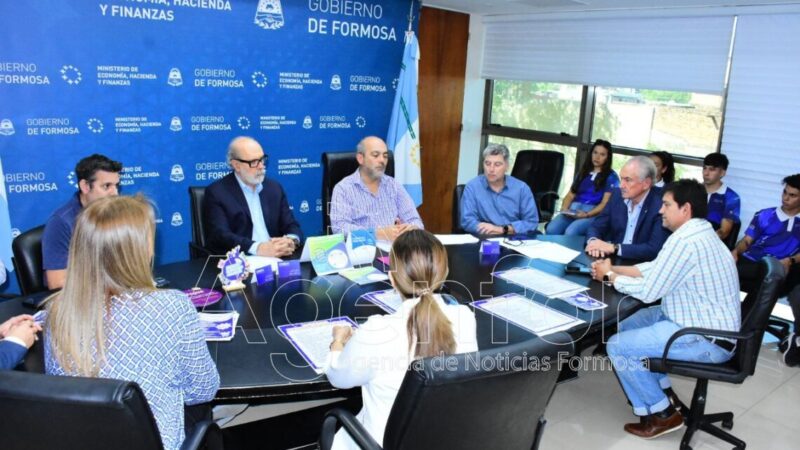 Firma de acuerdos de precios entre Soberanía Alimentaria Formoseña, Banco Formosa y comercios locales