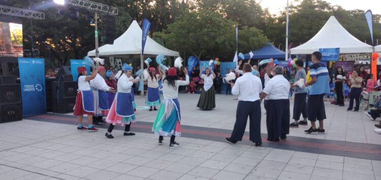 En el cierre del Mes de la Familia hubo jornada de concientización en crianza respetuosa, responsable y sin violencia