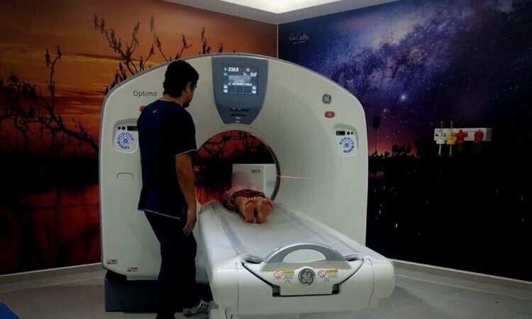 El servicio de tomografía del Hospital Distrital de Pirané realiza alrededor de 200 estudios mensuales