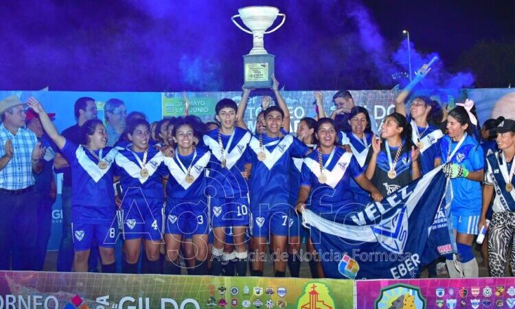 Vélez de Ibarreta se consagró campeón de la tercera edición del Torneo de la Amistad