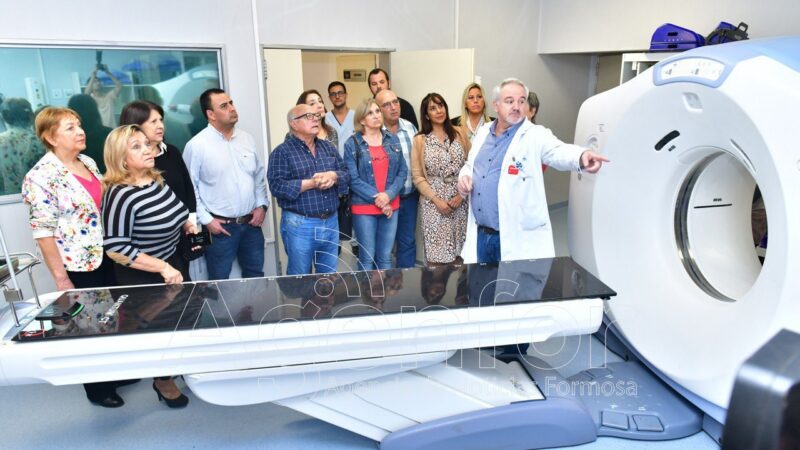 Legisladores del PJ recorrieron el Centro de Medicina Nuclear y Radioterapia