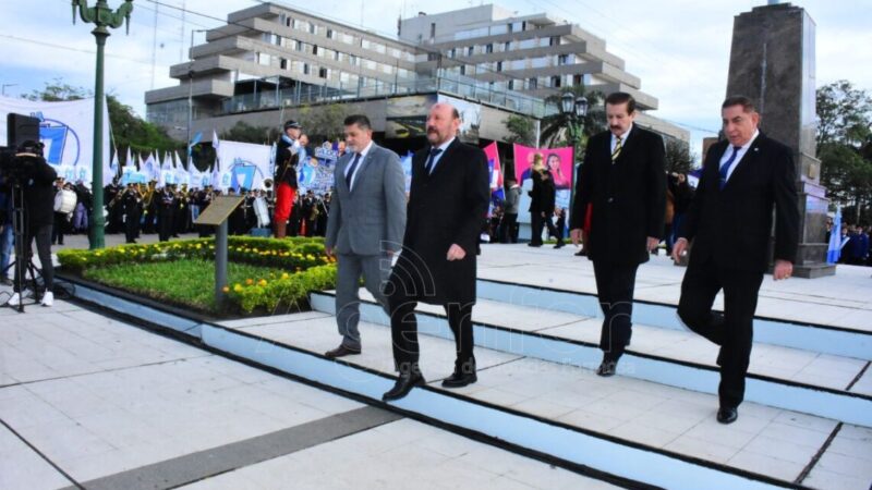 Insfrán encabezó el acto por el 69° aniversario de la Provincialización de Formosa