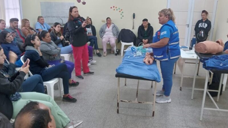Equipo del centro de salud del barrio Juan Domingo Perón actualizó conocimientos en RCP