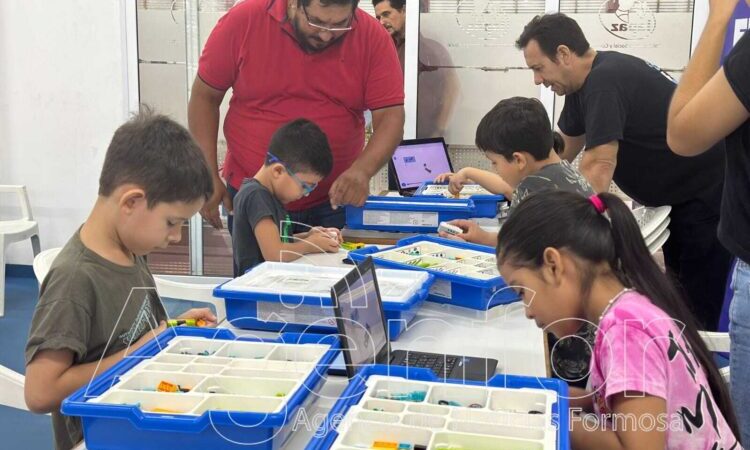 Clubes Digitales se encuentran entrenando para competencias nacionales