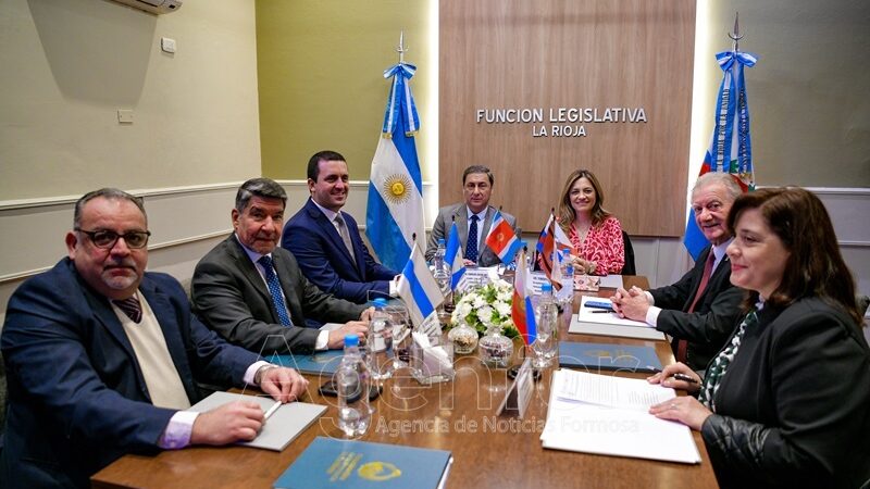 Eber Solís participó de la Mesa Ejecutiva del Parlamento del Norte Grande